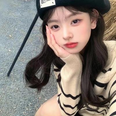 两个人一双手